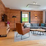 Chalet Riesner Alpenlodge *