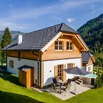 Riesner Alpenlodge בקתה