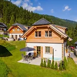 Riesner Alpenlodge בקתה *