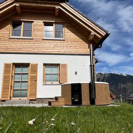 Riesner Alpenlodge * Donnersbachwald